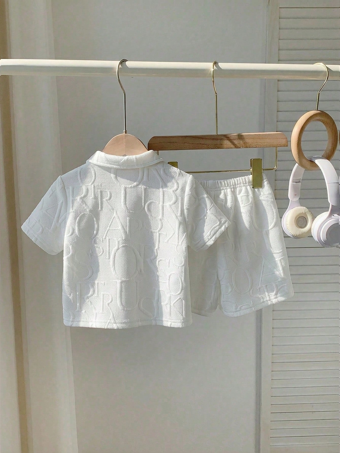 Detalhes de Conjunto de Gola Polo Tricotada e Short