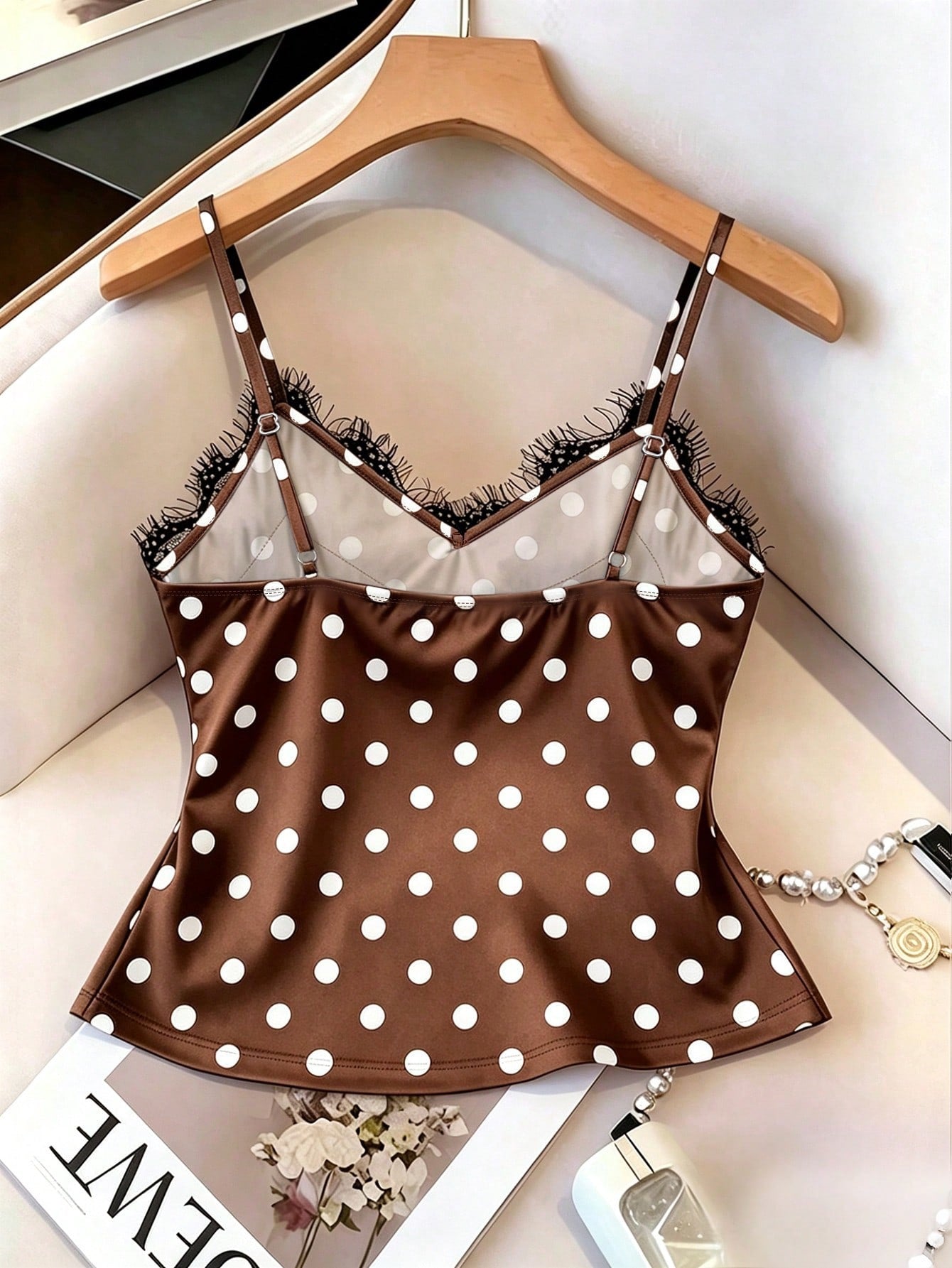 Pijama Feminina de Cetim com Renda - lifestyle