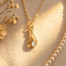 Colar Feminino com Pingente de Zircônia em Formato de Gota