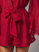 Robe Feminino Curto com Renda e Amarração na Cintura